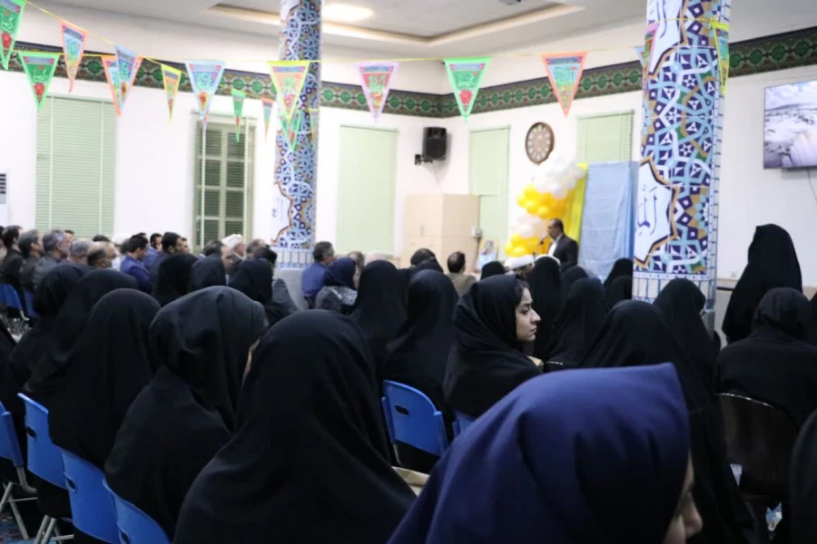  گردهمایی و نشست هماهنگی و هم افزایی اساتید نیمسال دوم تحصیلی پردیس های استانی دانشگاه برگزار شد. 
 5