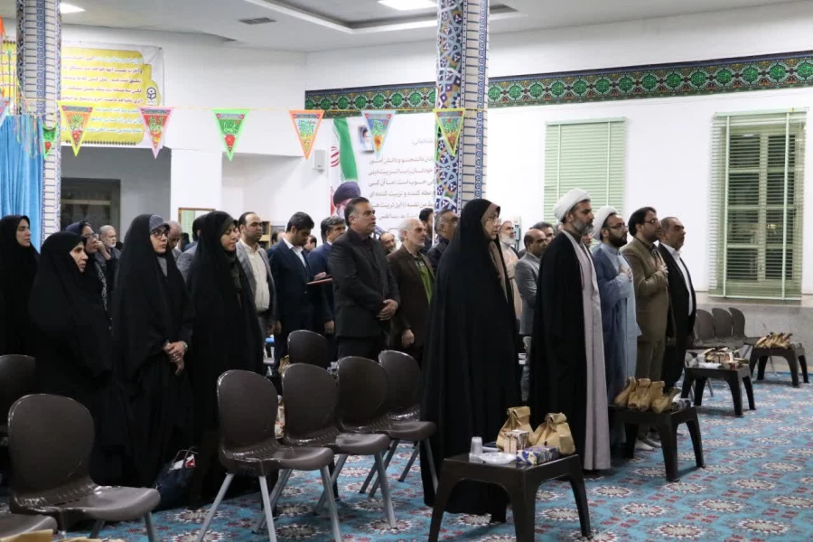  گردهمایی و نشست هماهنگی و هم افزایی اساتید نیمسال دوم تحصیلی پردیس های استانی دانشگاه برگزار شد. 
 10