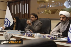 یکصد و سی وپنجمین جلسه شورای فرهنگی اجتماعی دانشگاه فرهنگیان استان یزد برگزار شد.
 5