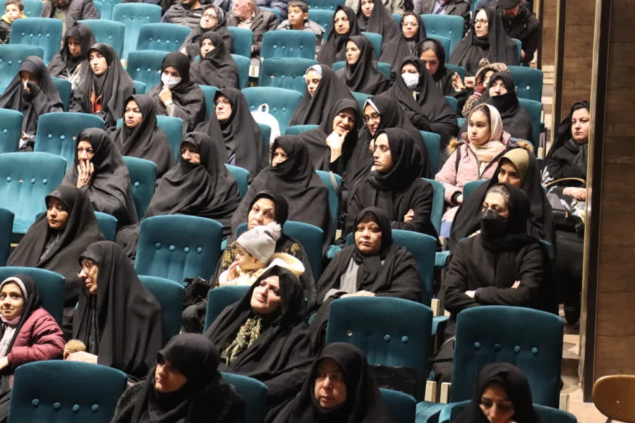 مراسم بزرگداشت شادروان حاج حسن داوودی استاد برجسته استان و دانشگاه و معلم فرهیخته و فرزانه
 3