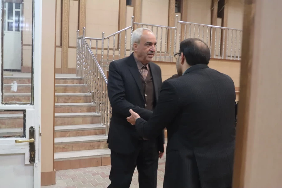 مراسم بزرگداشت شادروان حاج حسن داوودی استاد برجسته استان و دانشگاه و معلم فرهیخته و فرزانه
 4