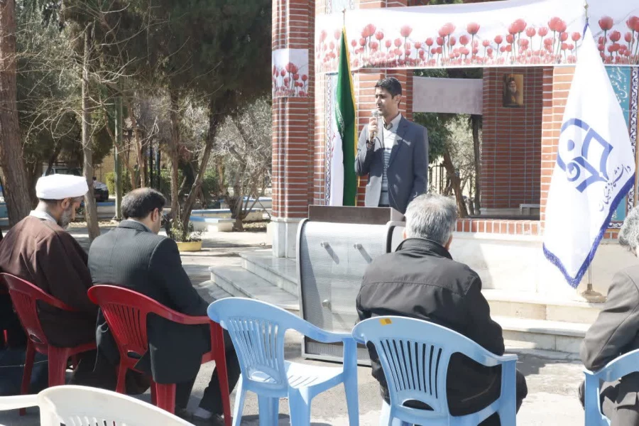  مراسم تجدید میثاق و بزرگداشت شهید خوشنام دانشگاه فرهنگیان یزد برگزار شد.
 2