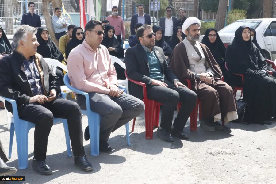  مراسم تجدید میثاق و بزرگداشت شهید خوشنام دانشگاه فرهنگیان یزد برگزار شد.
 4