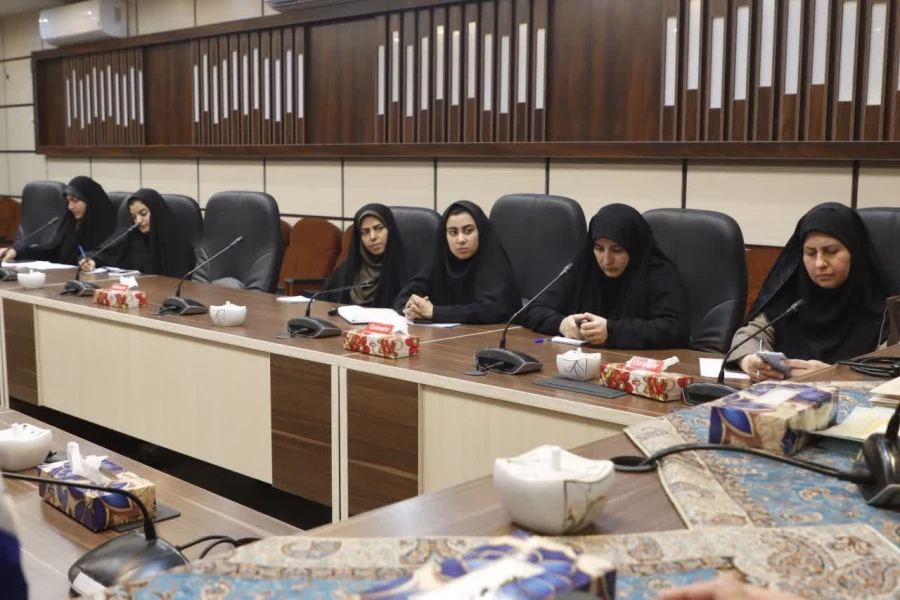 یکصد و سی وششمین جلسه شورای فرهنگی اجتماعی دانشگاه فرهنگیان استان یزد برگزار شد.
 3