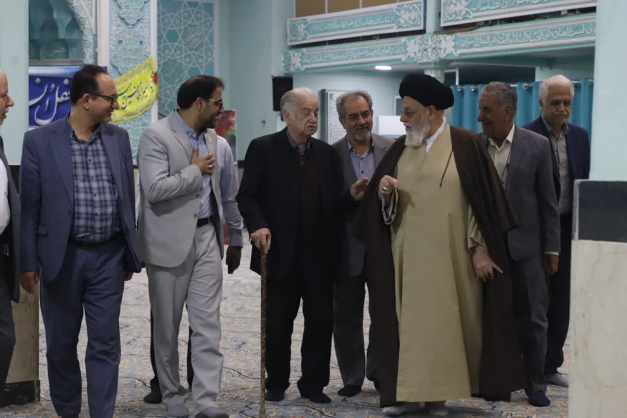 برگزاری سلسله محافل انس با قرآن کریم ویژه مفاخر، خیرین، اساتید و کارکنان پردیس های استانی دانشگاه فرهنگیان یزد
 6