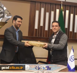 تقدیر سرپرست دانشگاه فرهنگیان یزد از سرپرستان برتر پردیس های استانی
 2