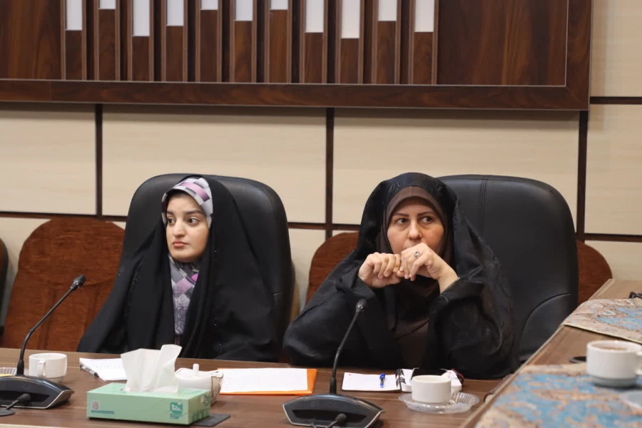 بیستمین جلسه کمیته تغذیه استانی دانشگاه فرهنگیان یزد برگزار شد. 
 4