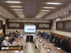 نشست هم اندیشی و تبیینی اساتید با عنوان چالش ها و راهکارهای سرمایه گذاری برای تولید در اقتصاد مقاومتی در دانشگاه فرهنگیان یزد برگزار شد.
 3