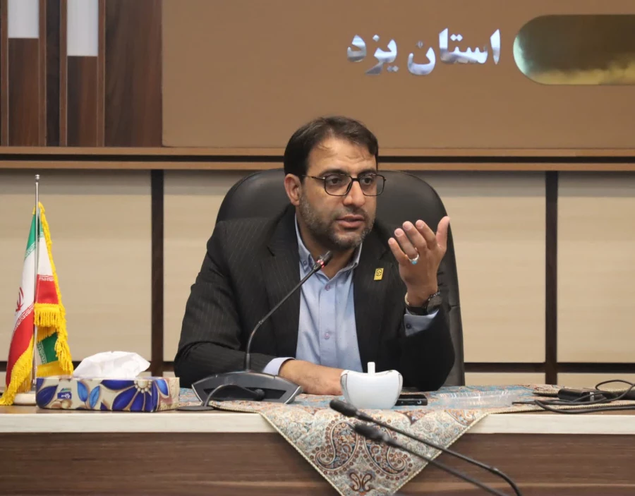 نشست هم اندیشی و تبیینی اساتید با عنوان چالش ها و راهکارهای سرمایه گذاری برای تولید در اقتصاد مقاومتی در دانشگاه فرهنگیان یزد برگزار شد.
 6