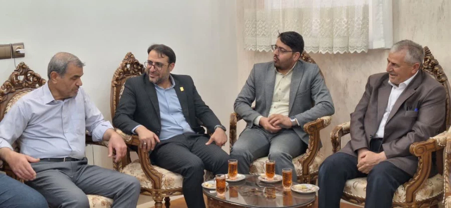 دیدار سرپرست دانشگاه فرهنگیان یزد با پیشکسوت فاخر آموزش و پرورش استان و مدرس مرکز تربیت معلم شهید پاک نژاد یزد 4