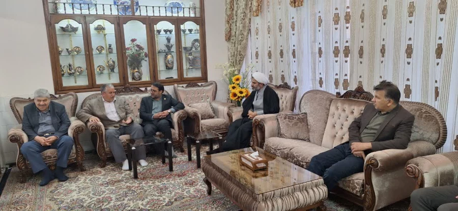 دیدار سرپرست و مدیران دانشگاه فرهنگیان یزد با مدرس و معلم برجسته کشوری و پیشکسوت فاخر آموزش و پرورش استان 5