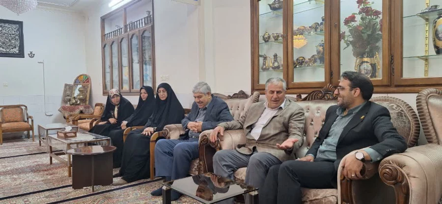 دیدار سرپرست و مدیران دانشگاه فرهنگیان یزد با مدرس و معلم برجسته کشوری و پیشکسوت فاخر آموزش و پرورش استان 6