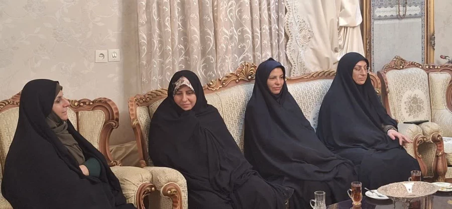 دیدار سرپرست و مدیران دانشگاه فرهنگیان یزد با رییس اسبق مرکز تربیت معلم حضرت فاطمه الزهرا(س) یزد
 3