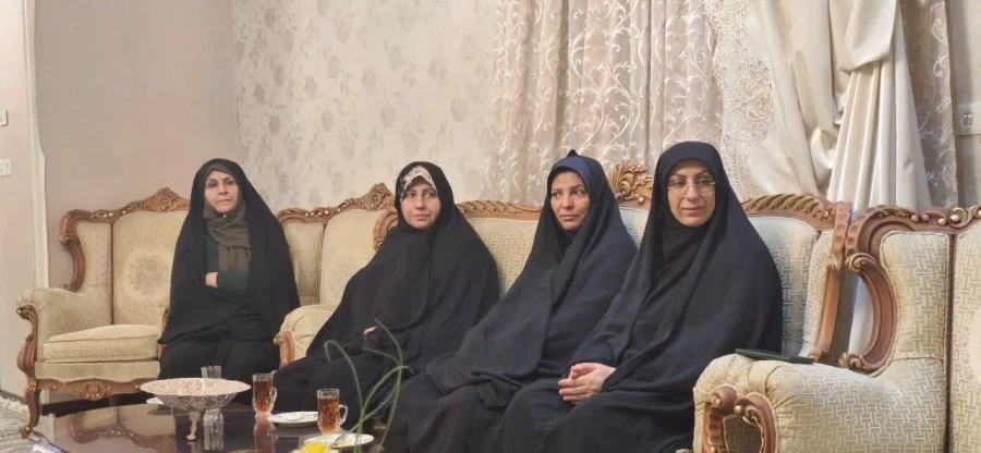 دیدار سرپرست و مدیران دانشگاه فرهنگیان یزد با رییس اسبق مرکز تربیت معلم حضرت فاطمه الزهرا(س) یزد
 5