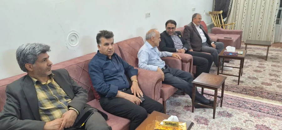 دیدار سرپرست دانشگاه فرهنگیان یزد با مدرس پیشکسوت مرکز تربیت معلم شهید پاک نژاد یزد 4