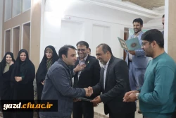 دیدار صمیمانه سرپرست و مدیران دانشگاه با معاونان و کارشناسان آموزش پردیس های استانی و تقدیر از تلاش ها و زحمات ارزشمند آنان برگزار شد.  12