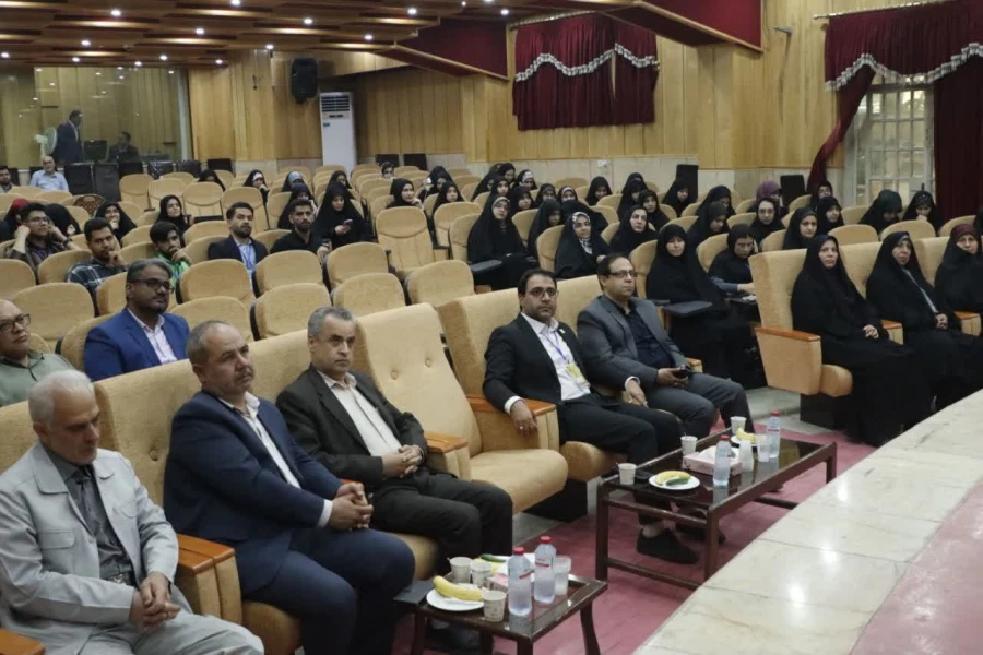 مراسم اختتامیه مرحله منطقه ای دوازدهین جشنواره تخصصی تدریس برتر در دانشگاه فرهنگیان استان یزد برگزار شد. 4