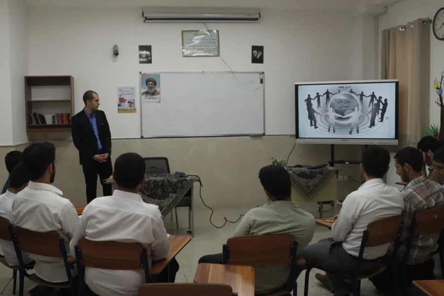 برگزاری مرحله منطقه ای دوازدهین جشنواره تخصصی تدریس برتر به میزبانی دانشگاه فرهنگیان استان یزد به روایت تصویر  36