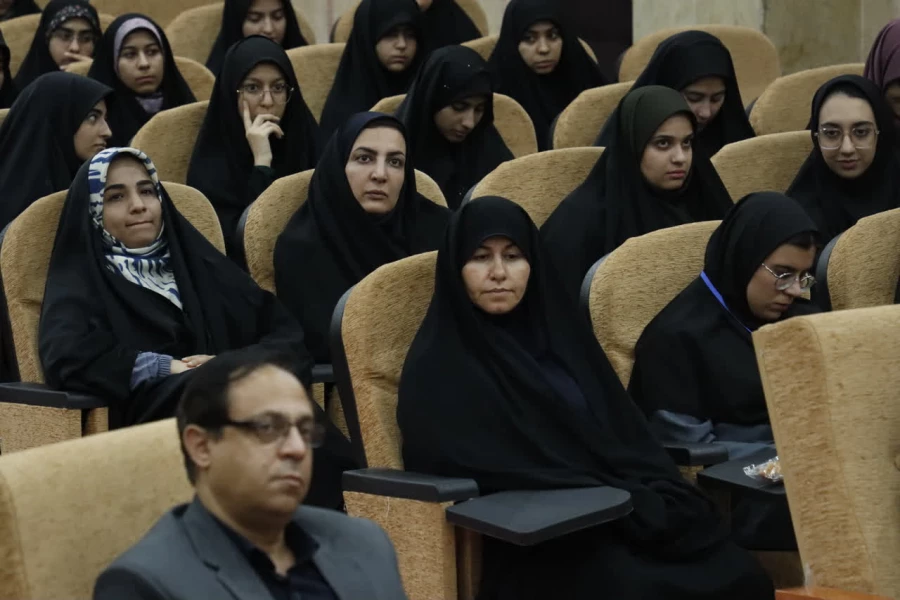 برگزاری مرحله منطقه ای دوازدهین جشنواره تخصصی تدریس برتر به میزبانی دانشگاه فرهنگیان استان یزد به روایت تصویر  43