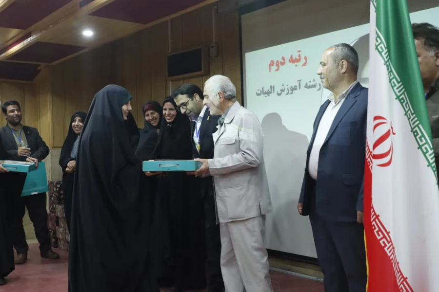 برگزاری مرحله منطقه ای دوازدهین جشنواره تخصصی تدریس برتر به میزبانی دانشگاه فرهنگیان استان یزد به روایت تصویر  53