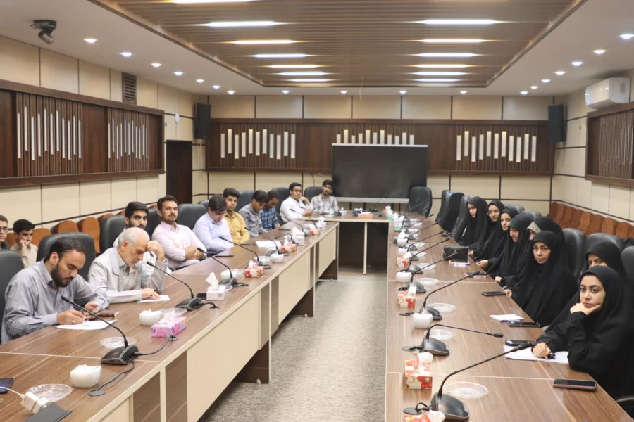 یکصد و سی و هفتمین جلسه شورای فرهنگی دانشگاه فرهنگیان یزد برگزار شد.
 4