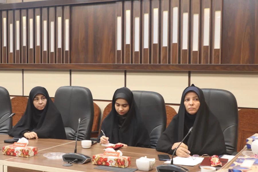   صد و سی و نهمین جلسه شورای فرهنگی اجتماعی دانشگاه فرهنگیان یزد برگزار شد 
 2