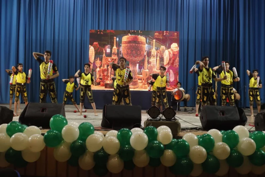 جشن باشکوه گرامیداشت مقام شامخ اساتید و معلمان و میلاد پرنور امام رضا علیه السلام  برگزار شد.
 3