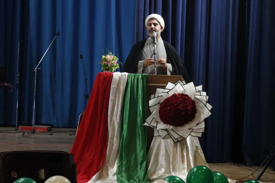 جشن باشکوه گرامیداشت مقام شامخ اساتید و معلمان و میلاد پرنور امام رضا علیه السلام  برگزار شد.
 6