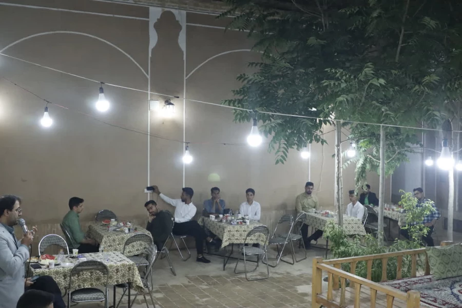 آیین تجلیل از حافظان و سرآمدان قرآنی  پردیس شهیدان پاک نژاد دانشگاه فرهنگیان یزد برگزار شد. 
 6