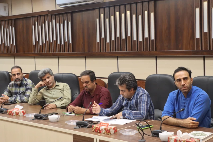 اولین نشست صمیمانه سرپرست جدید دانشگاه فرهنگیان یزد با همکاران پردیس شهیدان پاک نژاد برگزار شد.
 3