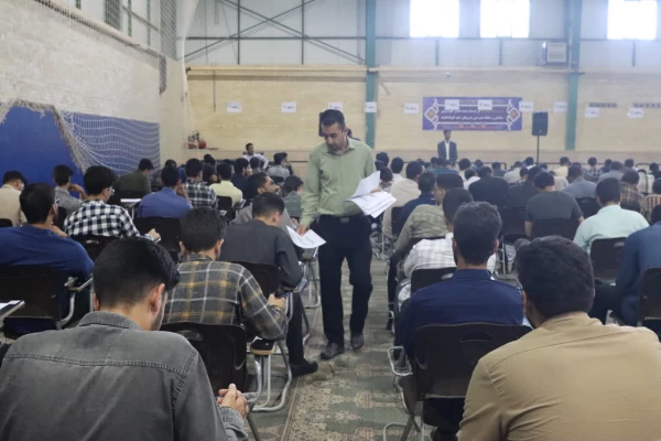 بازدید مسئولان دانشگاه فرهنگیان یزد از فرایند برگزاری امتحانات پردیس های استانی 11