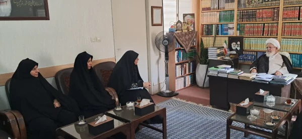 دیدار سرپرست جدید دانشگاه فرهنگیان یزد با نماینده ولی فقیه در استان و امام جمعه یزد
 2