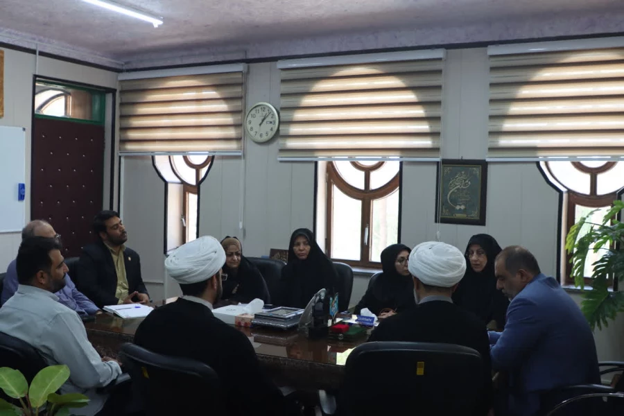 نشست اعضای دفتر بنیاد نهج البلاغه استان با سرپرست و مسئولان دانشگاه فرهنگیان یزد
 2