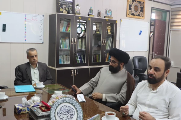 دیدار صمیمانه هیات رئیسه شورای اسلامی شهر یزد با سرپرست دانشگاه فرهنگیان یزد
 3