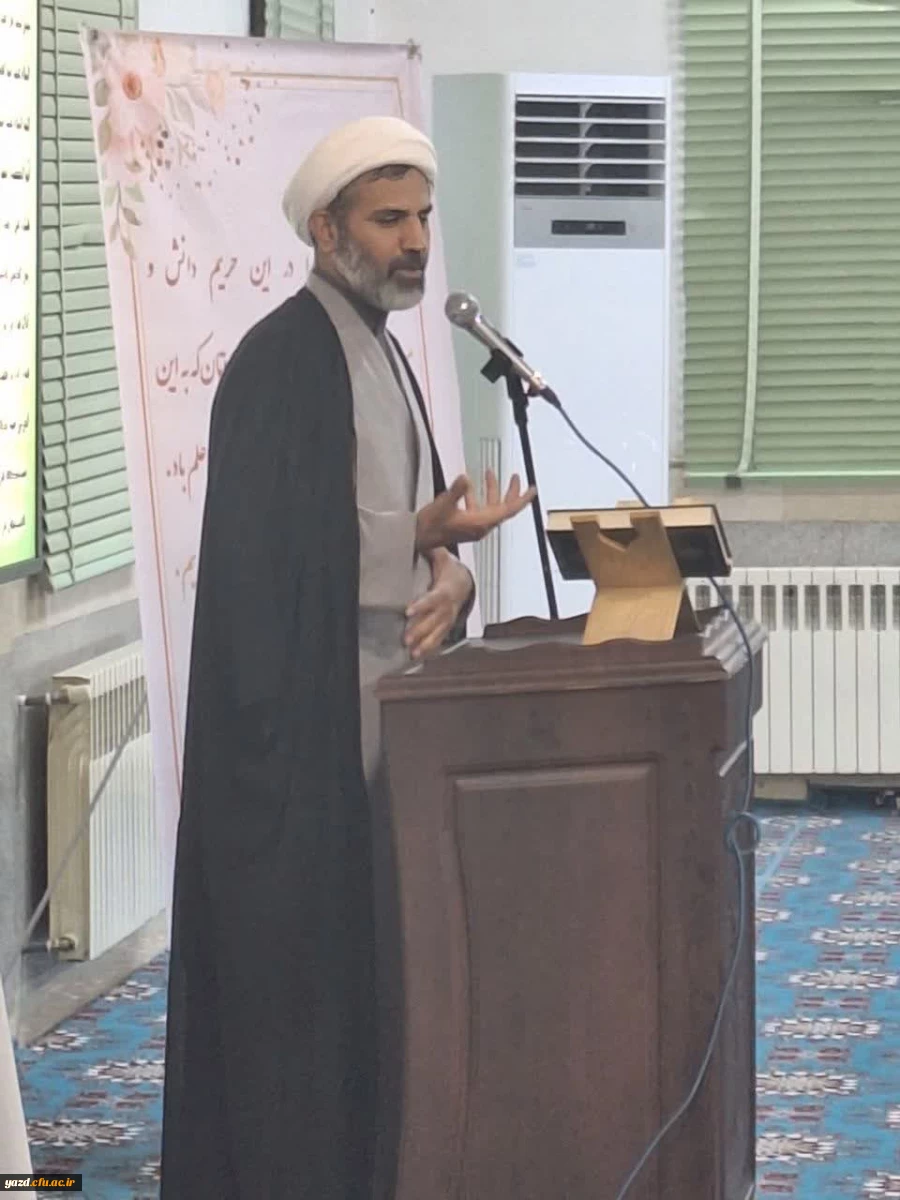 گردهمایی و نشست هماهنگی و هم افزایی اساتید پردیس های استانی دانشگاه برگزار شد.
 6