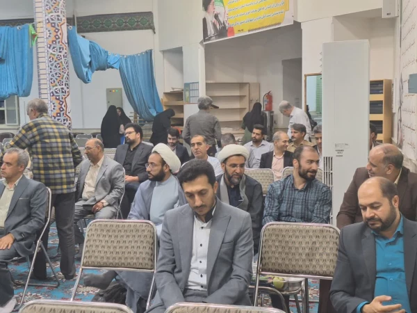 گردهمایی و نشست هماهنگی و هم افزایی اساتید پردیس های استانی دانشگاه برگزار شد.
 7