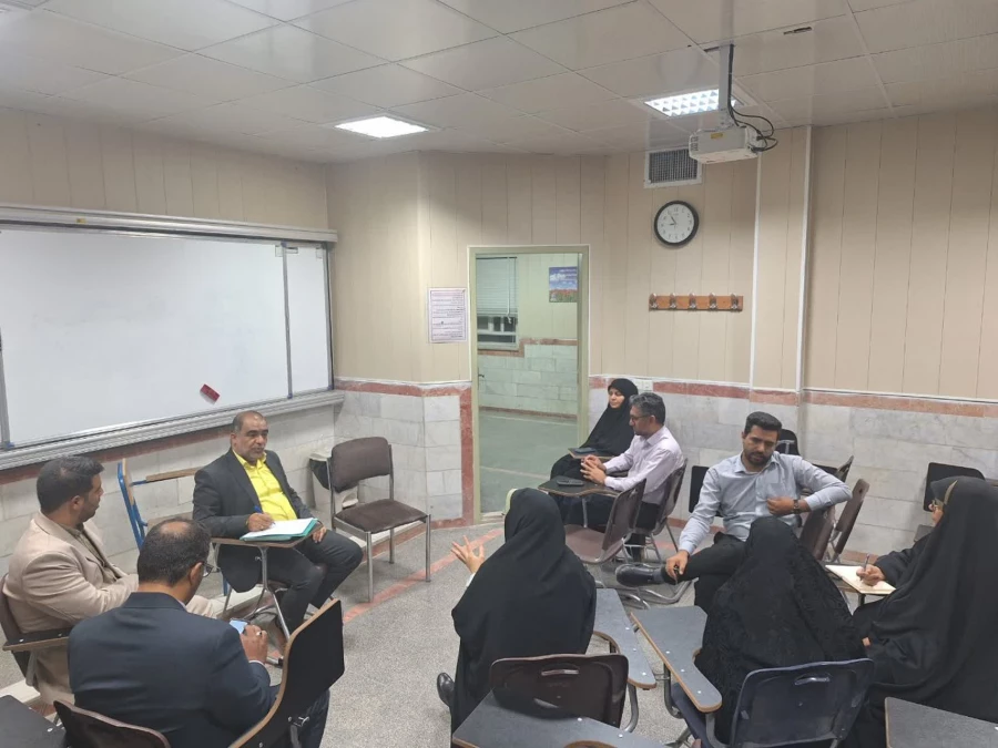 گردهمایی و نشست هماهنگی و هم افزایی اساتید پردیس های استانی دانشگاه برگزار شد.
 3