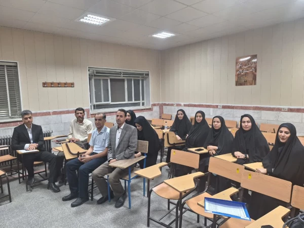 گردهمایی و نشست هماهنگی و هم افزایی اساتید پردیس های استانی دانشگاه برگزار شد.
 4