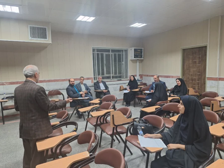 گردهمایی و نشست هماهنگی و هم افزایی اساتید پردیس های استانی دانشگاه برگزار شد.
 6