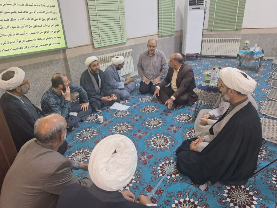 گردهمایی و نشست هماهنگی و هم افزایی اساتید پردیس های استانی دانشگاه برگزار شد.
 7