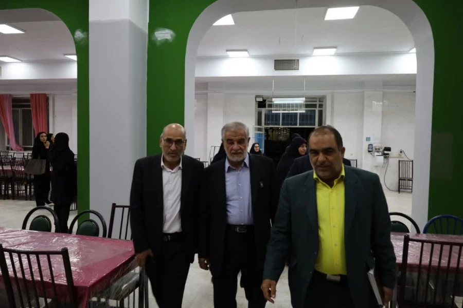 بازدید نماینده مردم یزد، اشکذر، زارچ و بخش ندوشن در مجلس شورای اسلامی به همراه مدیرکل آموزش و پرورش استان یزد از پردیس حضرت فاطمه الزهرا(س)  3