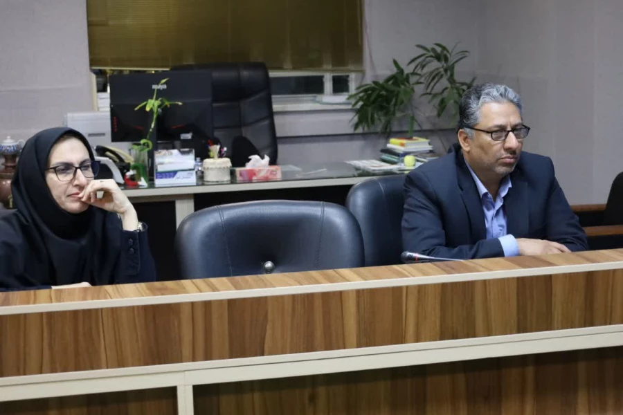 بازدید نماینده مردم یزد، اشکذر، زارچ و بخش ندوشن در مجلس شورای اسلامی به همراه مدیرکل آموزش و پرورش استان یزد از پردیس حضرت فاطمه الزهرا(س)  4