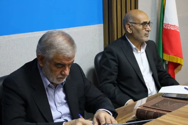 بازدید نماینده مردم یزد، اشکذر، زارچ و بخش ندوشن در مجلس شورای اسلامی به همراه مدیرکل آموزش و پرورش استان یزد از پردیس حضرت فاطمه الزهرا(س)  8