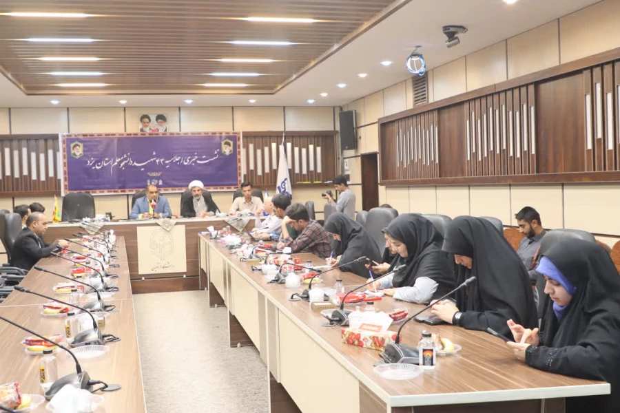 شهدای دانشجو معلم بهترین الگو برای معلمان آینده هستند 5