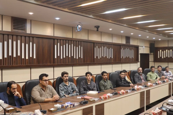  نشست هم اندیشی دبیران انجمن ها، کانون ها و فعالان فرهنگی پردیس های استانی دانشگاه فرهنگیان یزد با معاون فرهنگی و تربیتی سازمان مرکزی دانشگاه فرهنگیان  13