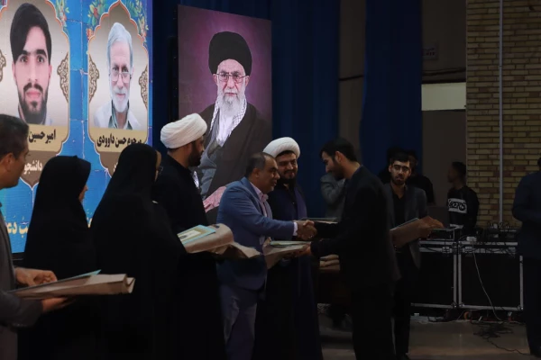 برگزاری همایش استانی انس با قرآن در دانشگاه فرهنگیان یزد 21