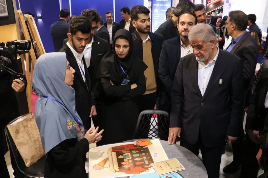 حضور دانشگاه فرهنگیان استان یزد در یازدهمین نمایشگاه پژوهش، فناوری و نوآوری استان یزد(فن بازار) 2