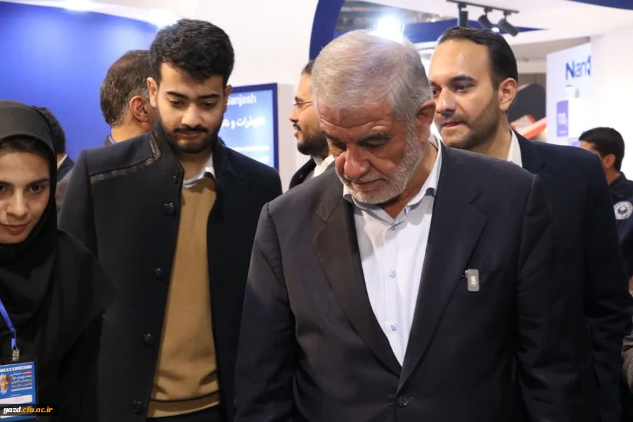 حضور دانشگاه فرهنگیان استان یزد در یازدهمین نمایشگاه پژوهش، فناوری و نوآوری استان یزد(فن بازار) 7