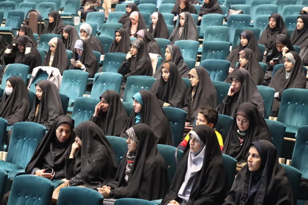 برگزاری مراسم بصیرت و استقامت در دانشگاه فرهنگیان یزد 7