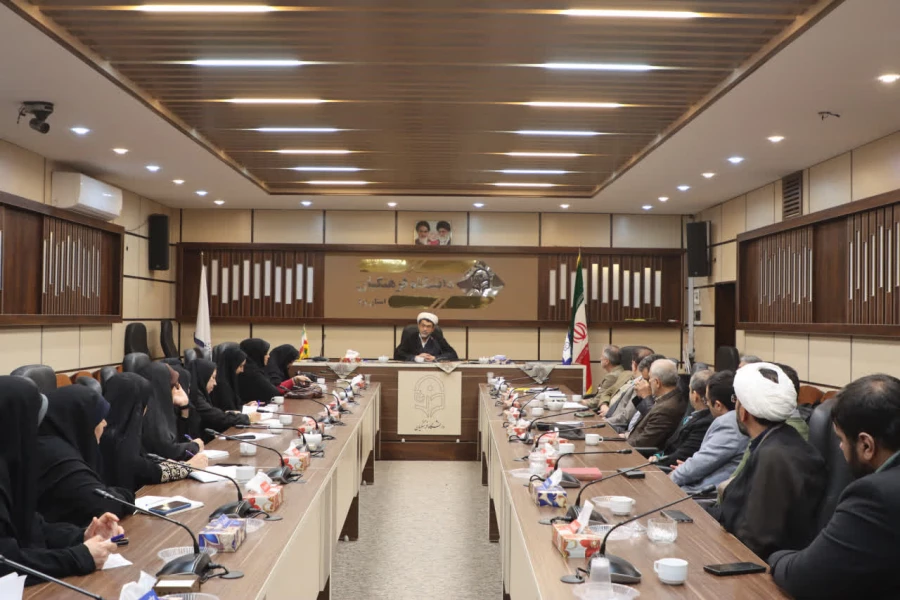 نشست تخصصی «جریان شناسی معرفتی شیعه در حال حاضر» در دانشگاه فرهنگیان یزد
 3